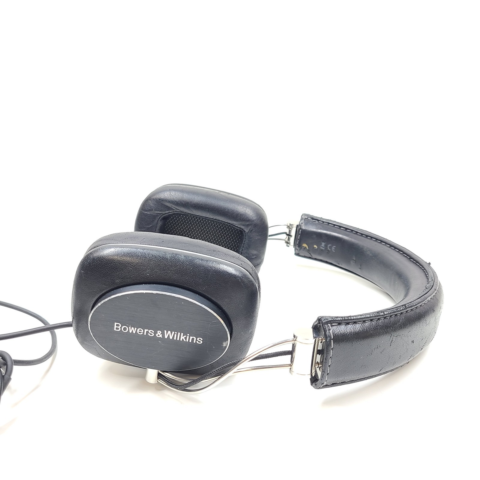 Bowers & Wilkins P7 Over Ear Wired Headphones Black Grade B