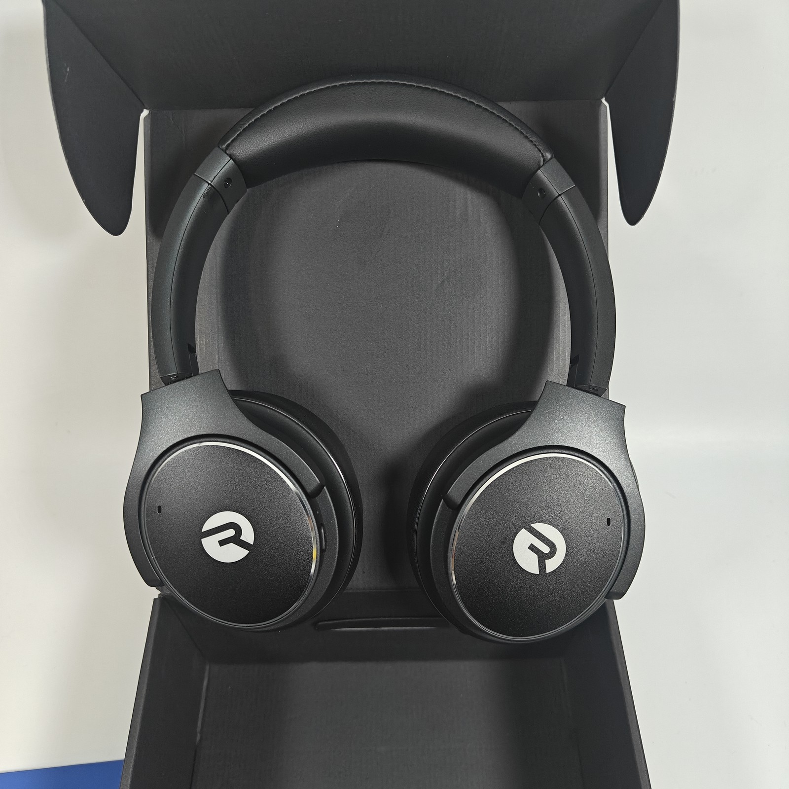 Raycon The Everyday Wireless Bluetooth Headphones with Active Noise Cancelling