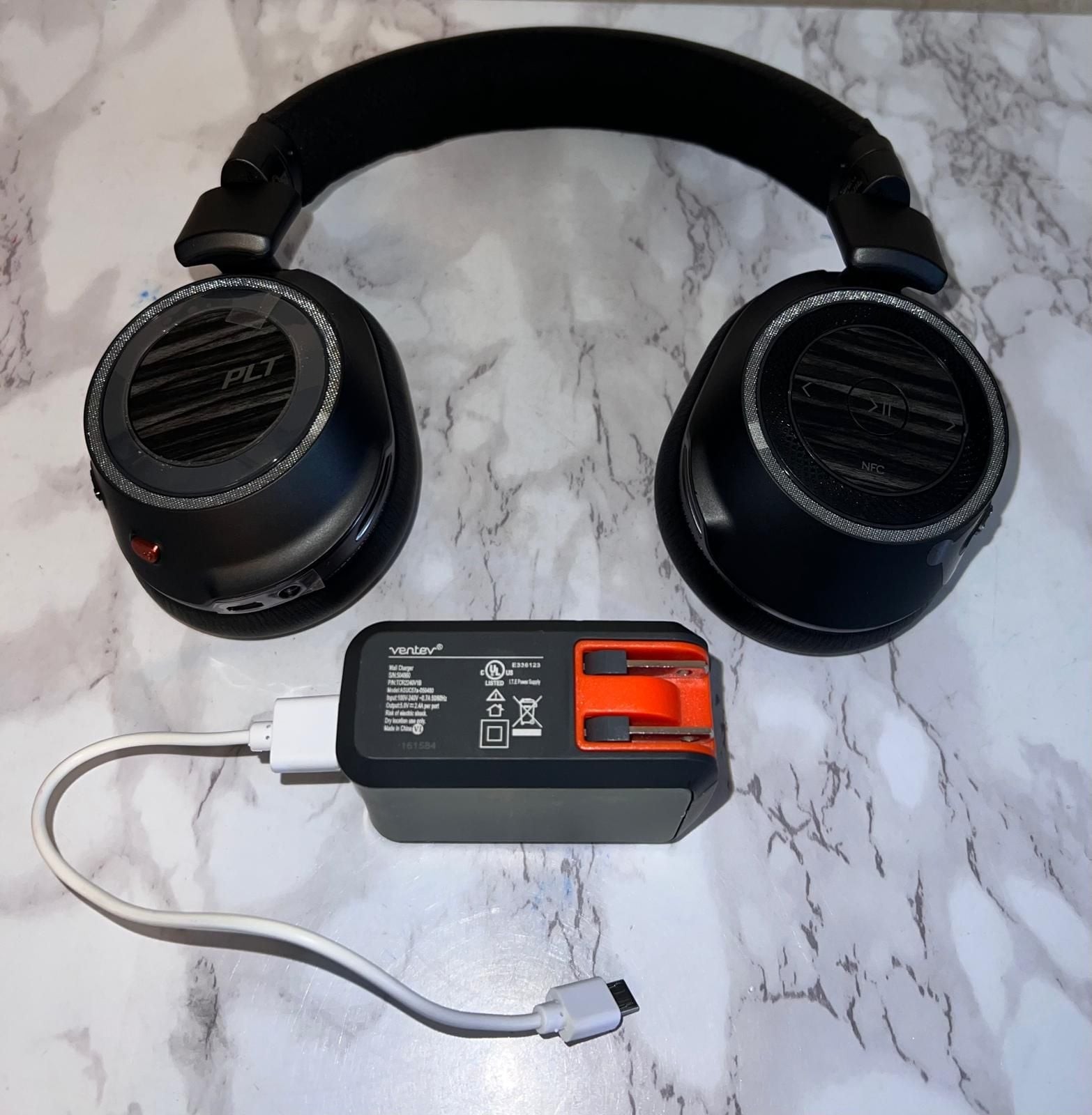 Plantronics BackBeat PRO 2 Wireless Noise Cancelling Headphones B8200