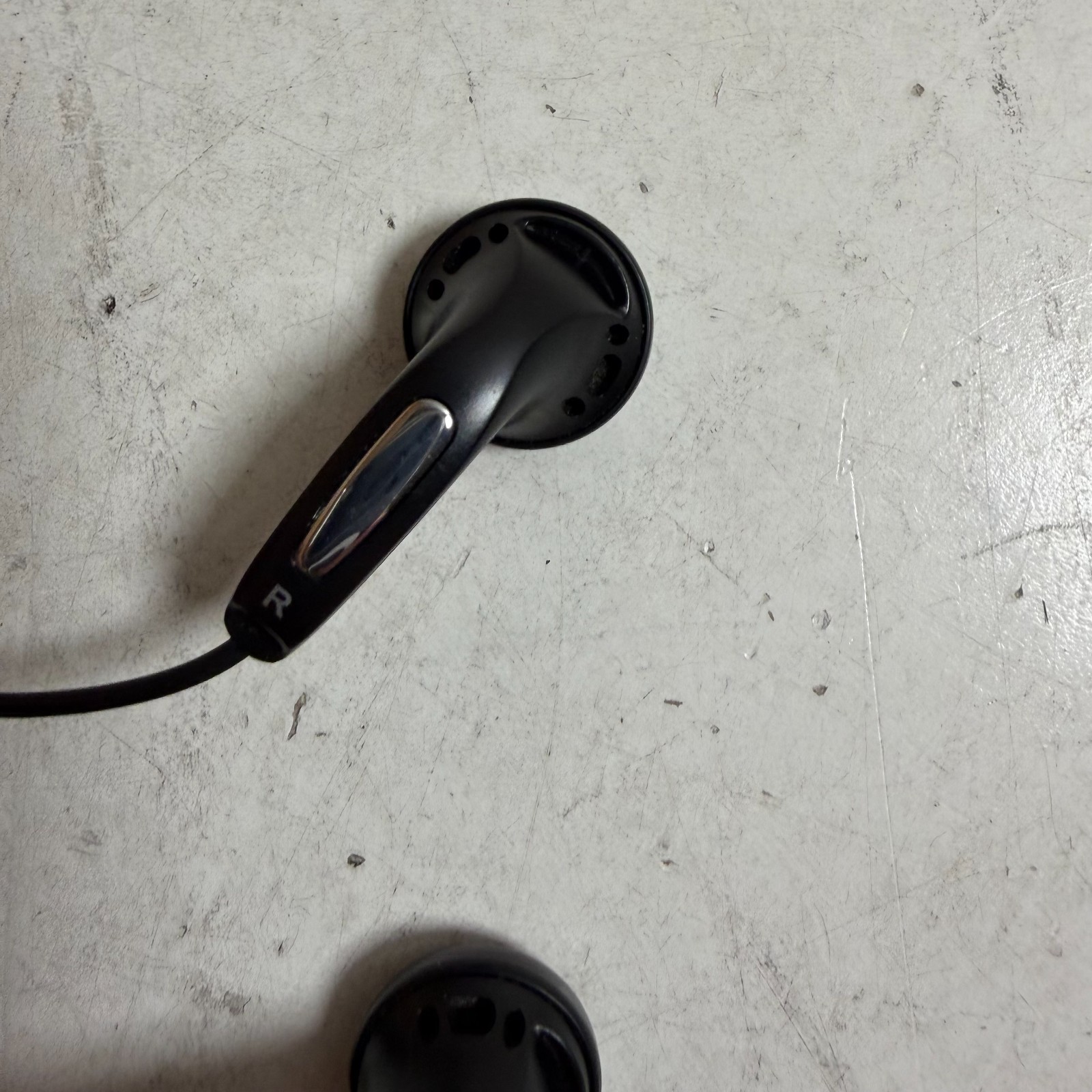 Sennheiser MX 400 Black Wired 3.5mm Audio Jack Lightweight In-Ear Earphones