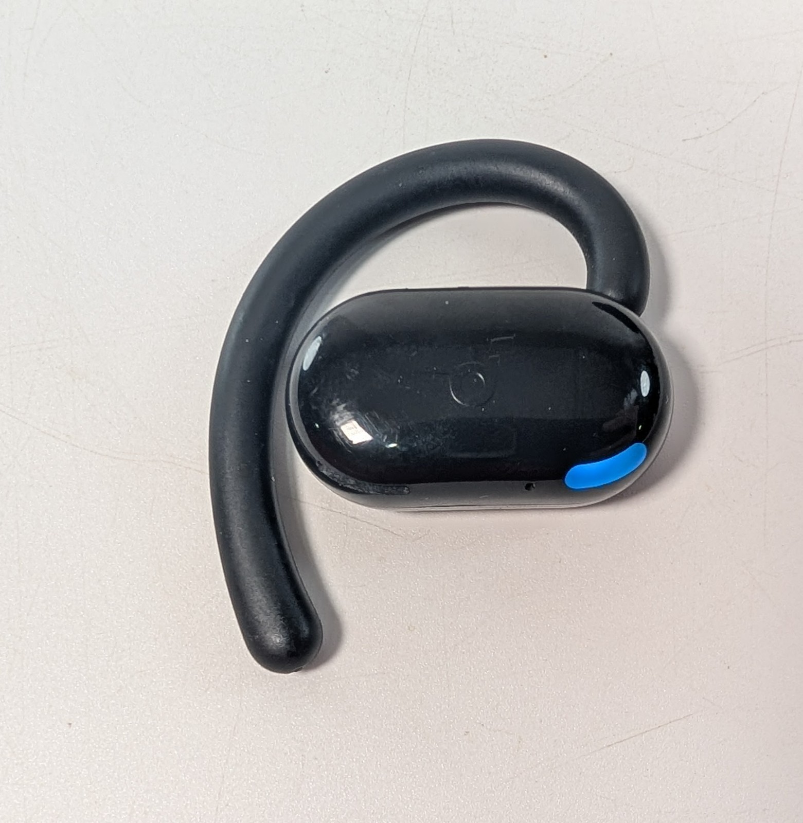 Soundcore V20i Open-Ear Headphones with Adjustable Ear Hooks, Black – Pre-Owned