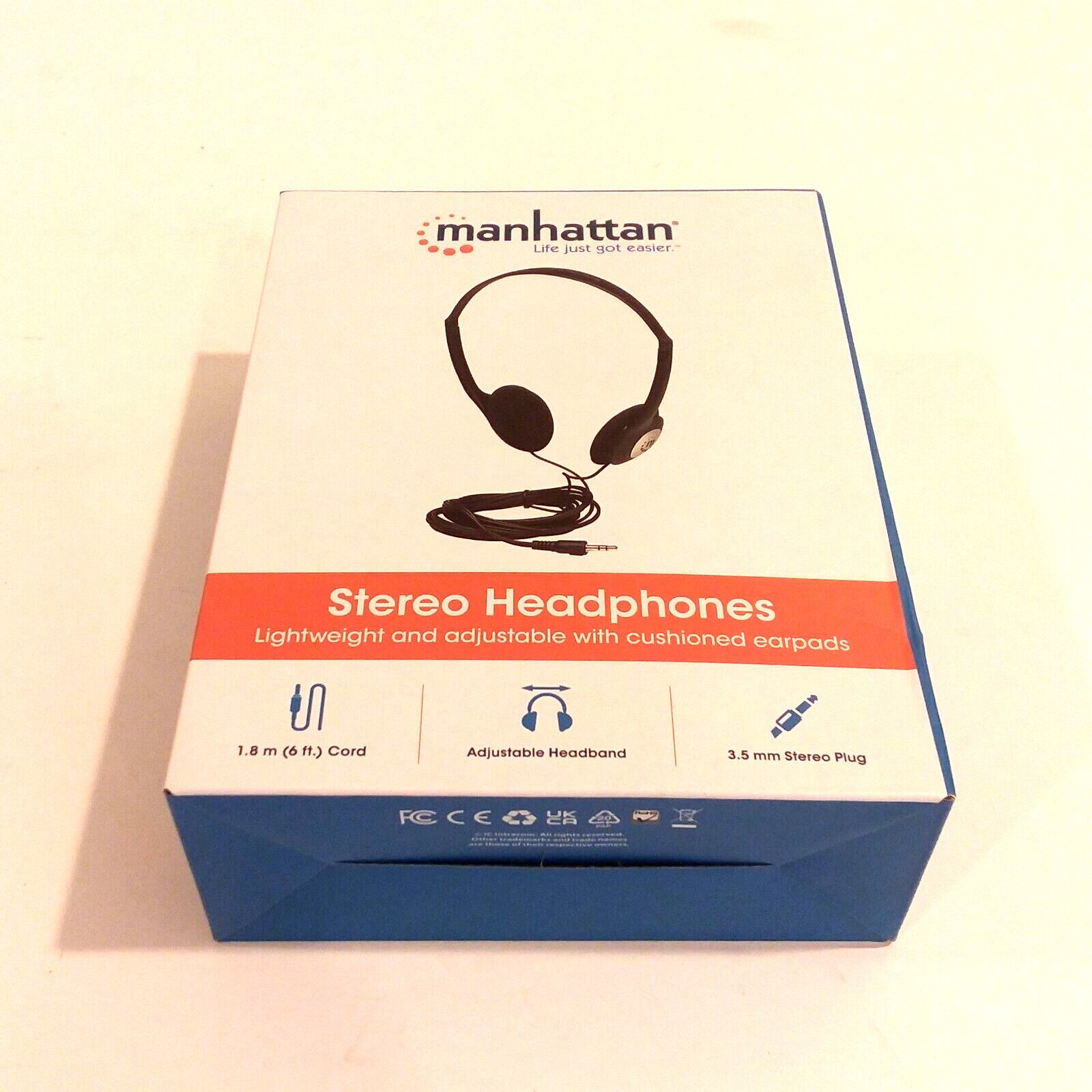 Manhattan 177481 Lightweight Stereo Headphones Black, 3.5mm Jack, 6.0′ Cable NEW