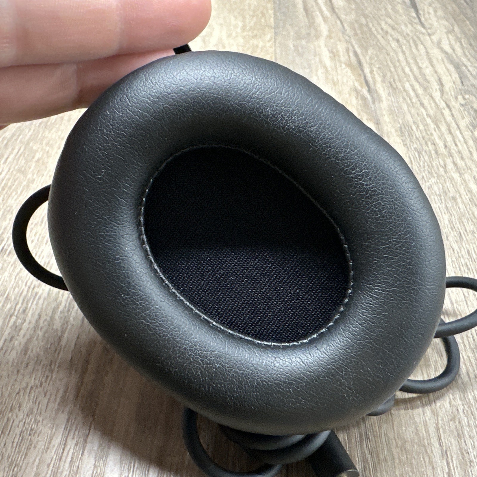 Audio-Technica ATH-M20x Closed-Back Monitor Headphones (Black)