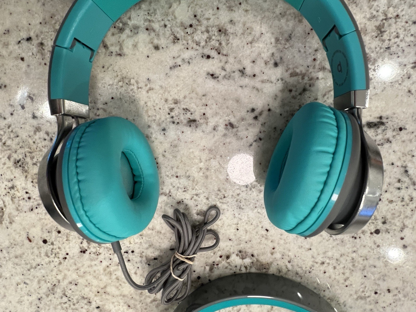 2 Artix CL750 Wired Headphones with Mic & Volume Control & Picun Wireless Set 2