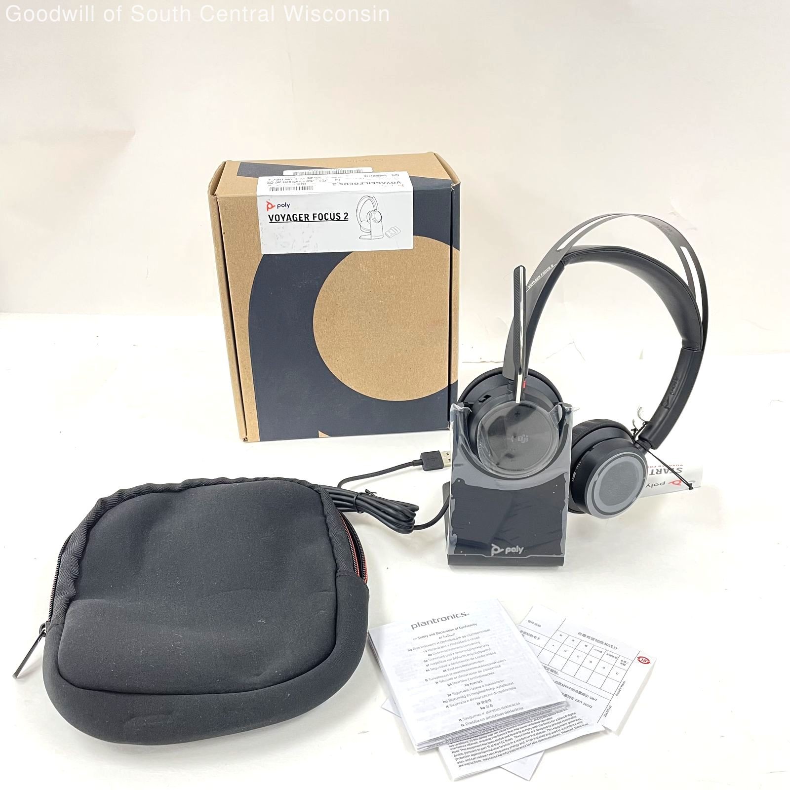 Plantronics Poly Voyager Focus 2 Bluetooth Headset w/Charger Stand – Tested