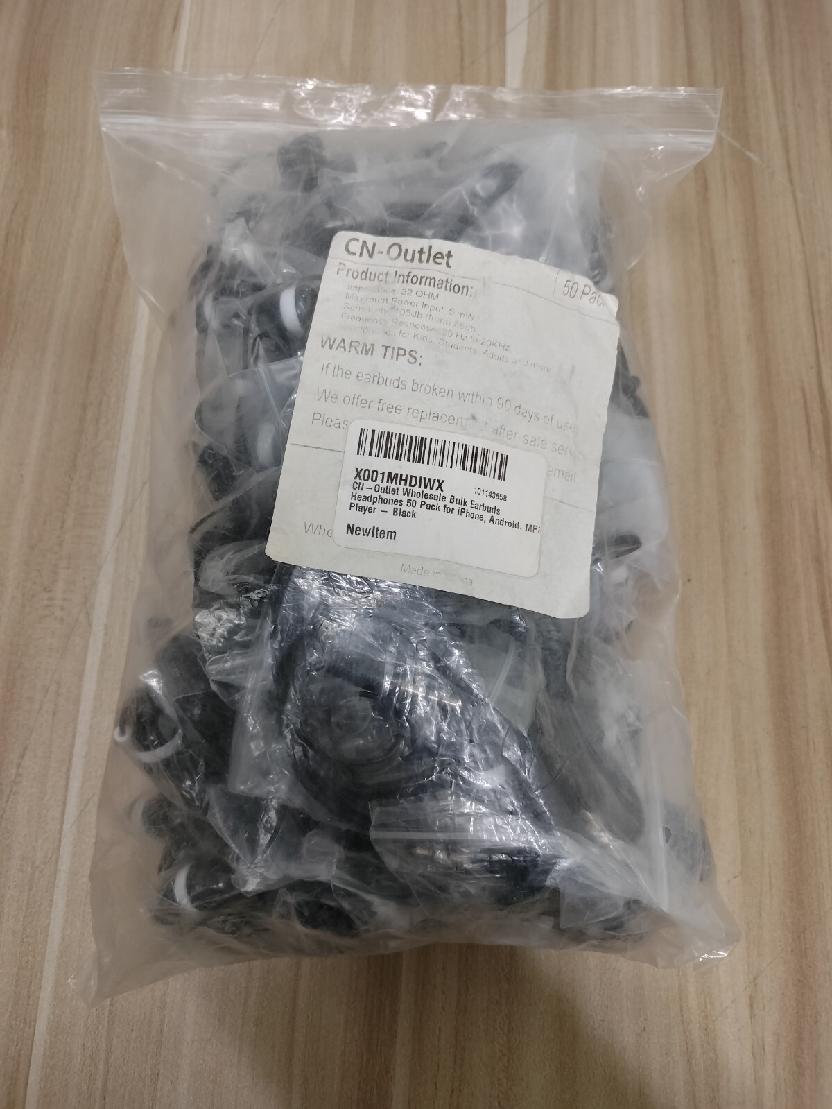 (LOT OF 130) CN-Outlet Wholesale Bulk Earbuds Headphones iPhone Android MP3