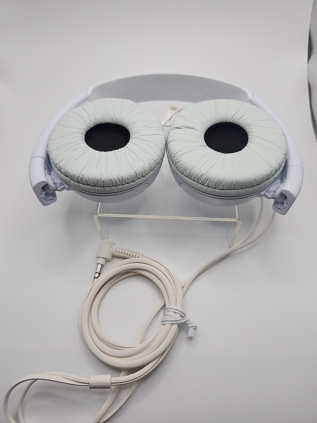 Sony MDR-ZX110 Ear-Pad (On the Ear) Headband Headphones – White