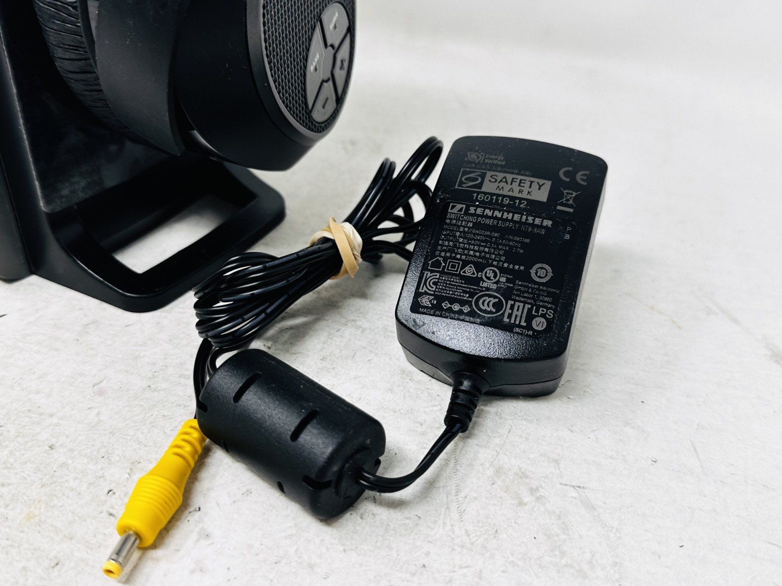 Wireless Sennheiser HDR 175 Headphones w/ TR 175 Charging Stand & Charger