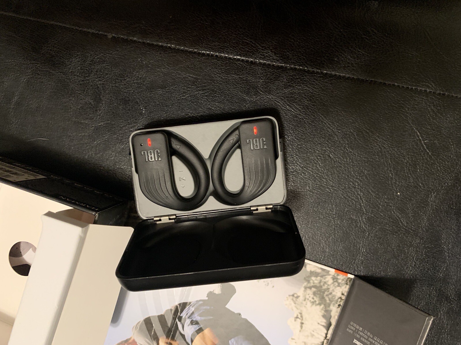 JBL wireless Waterproof bluetooth earbuds