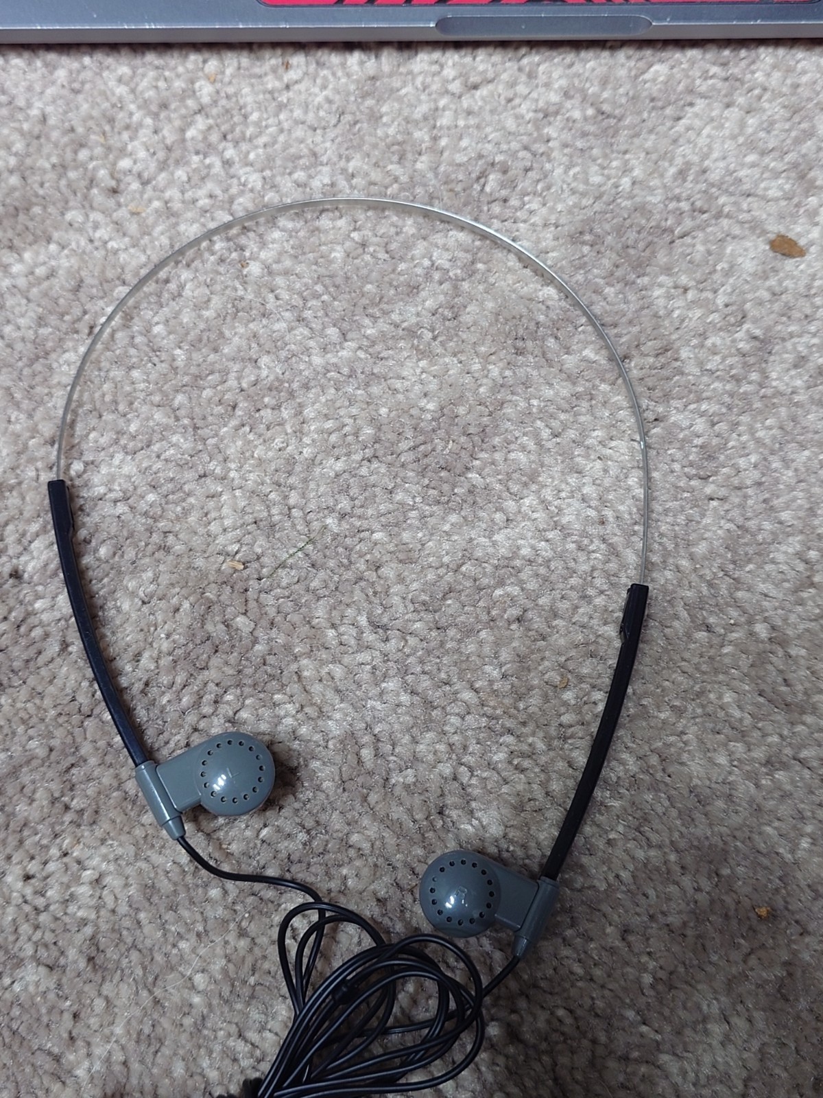 Vintage Sony Walkman Sports MDR-W10 Dynamic Stereo Headphones Turbo, Black