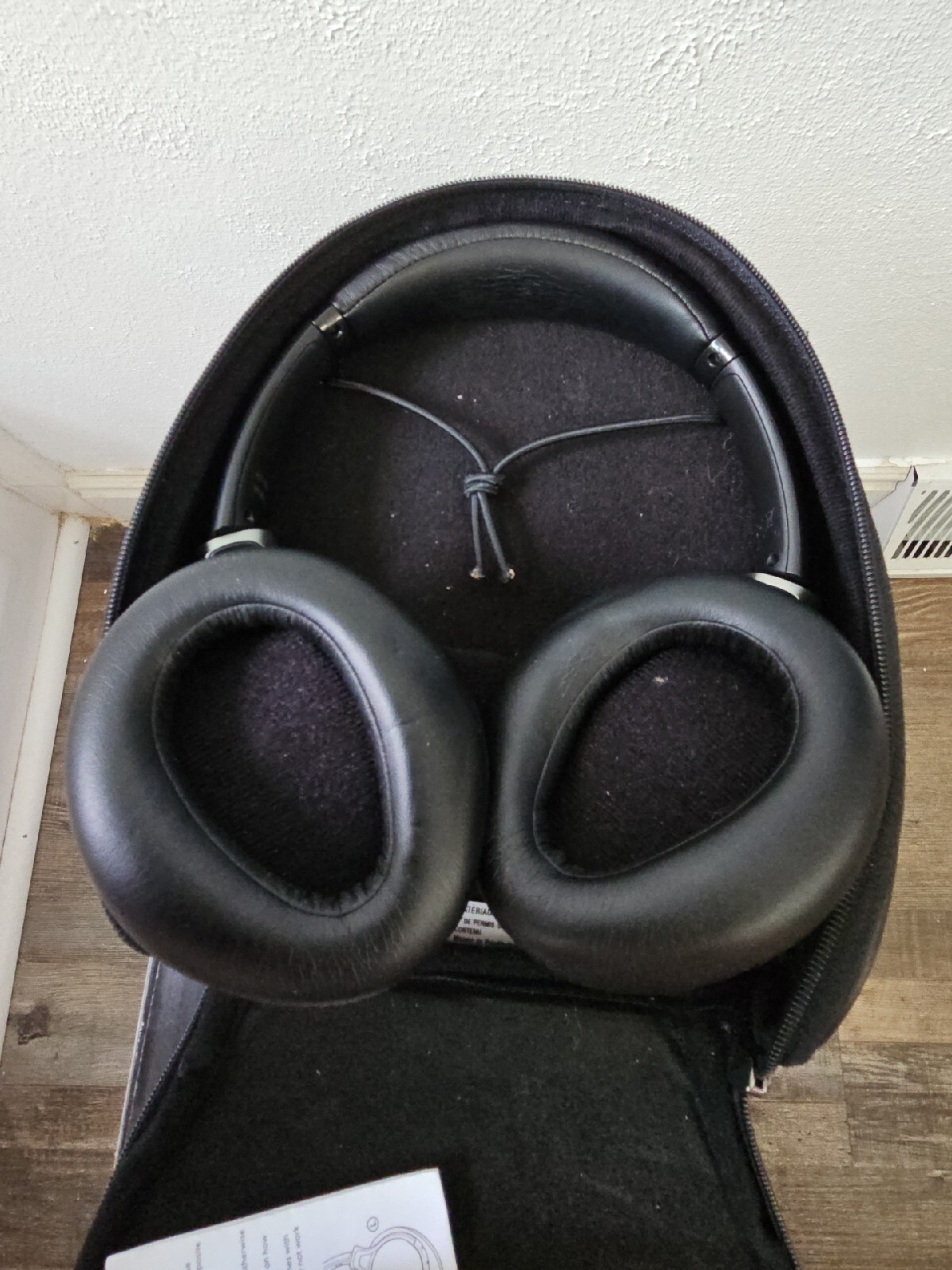 Sony Noise Canceling Headphones MDR-10RNC Black Tested Works Great!