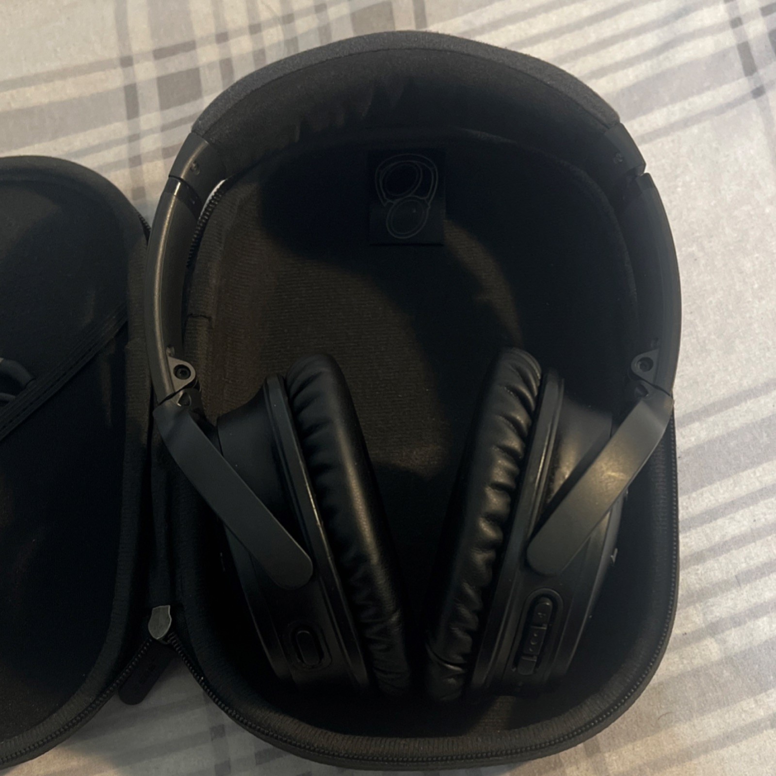 Bose QuietComfort 35 II Wireless Noise Cancelling Headphones Black 789564-0010