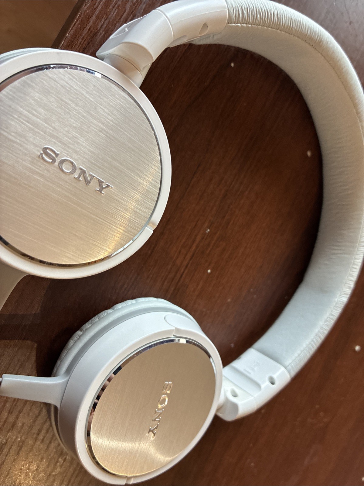 Sony MDR-ZX110 Ear-Pad (On the Ear) Headband Headphones – White
