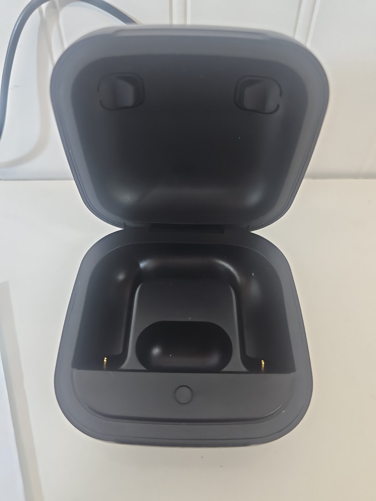 Beats By Dre Wireless Headphones Powerbeats Pro with Travelocity Charging Case