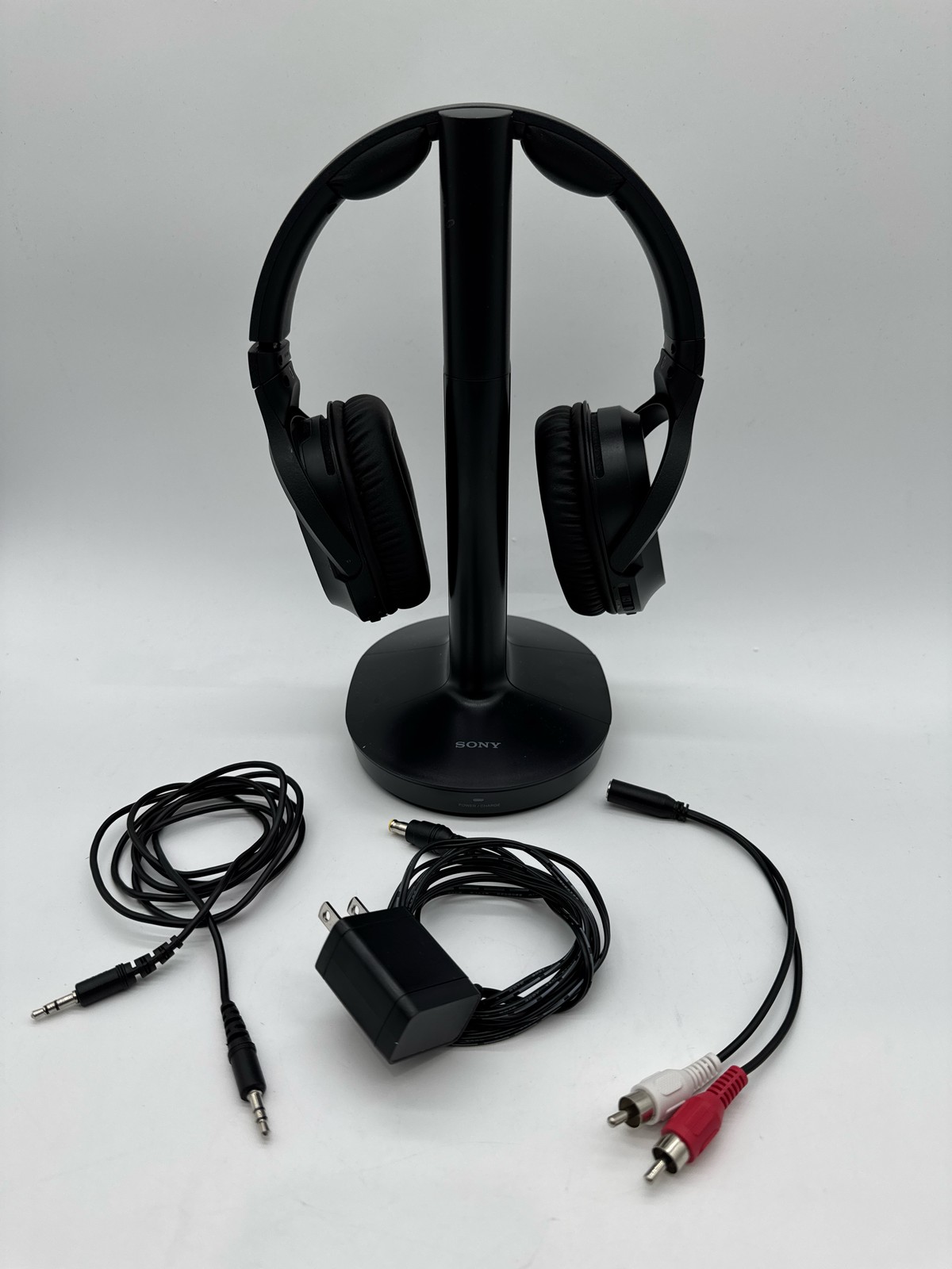 Sony WH-RF400 Wireless Over-Ear Home Theater Headphones 3.5 mm Jack – Black