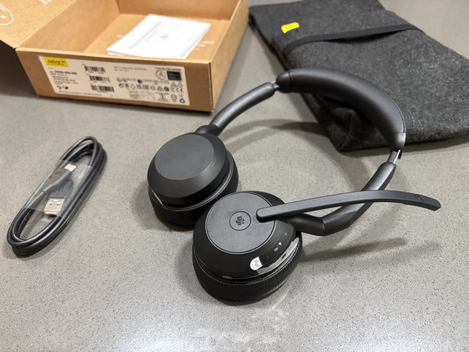 Jabra Evolve2 55 Wireless Stereo Headphones with Jabra Air Technology Black
