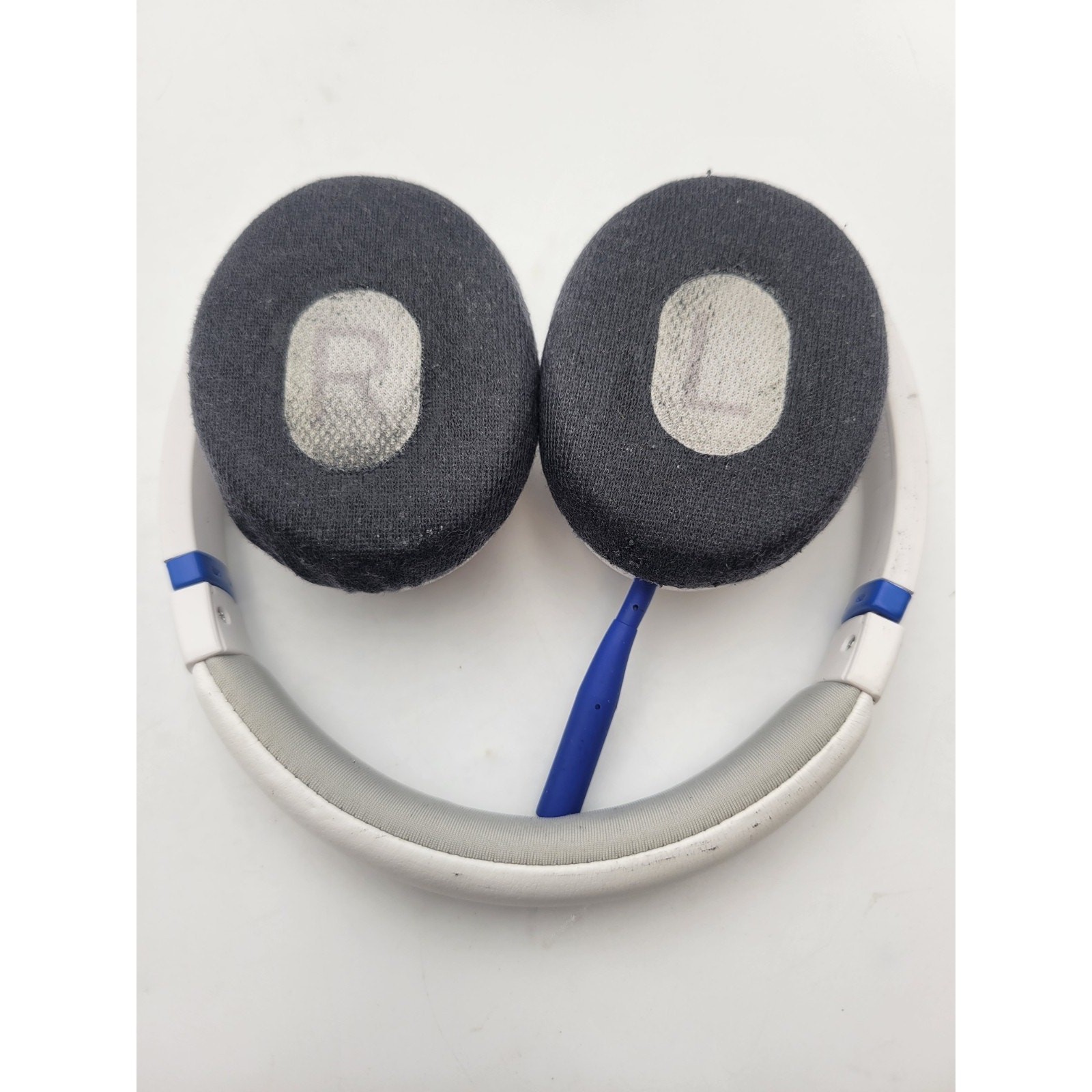 Bose SoundTrue On-Ear Headphones White/Blue Adjustable Need Ear-pad Tested GOOD