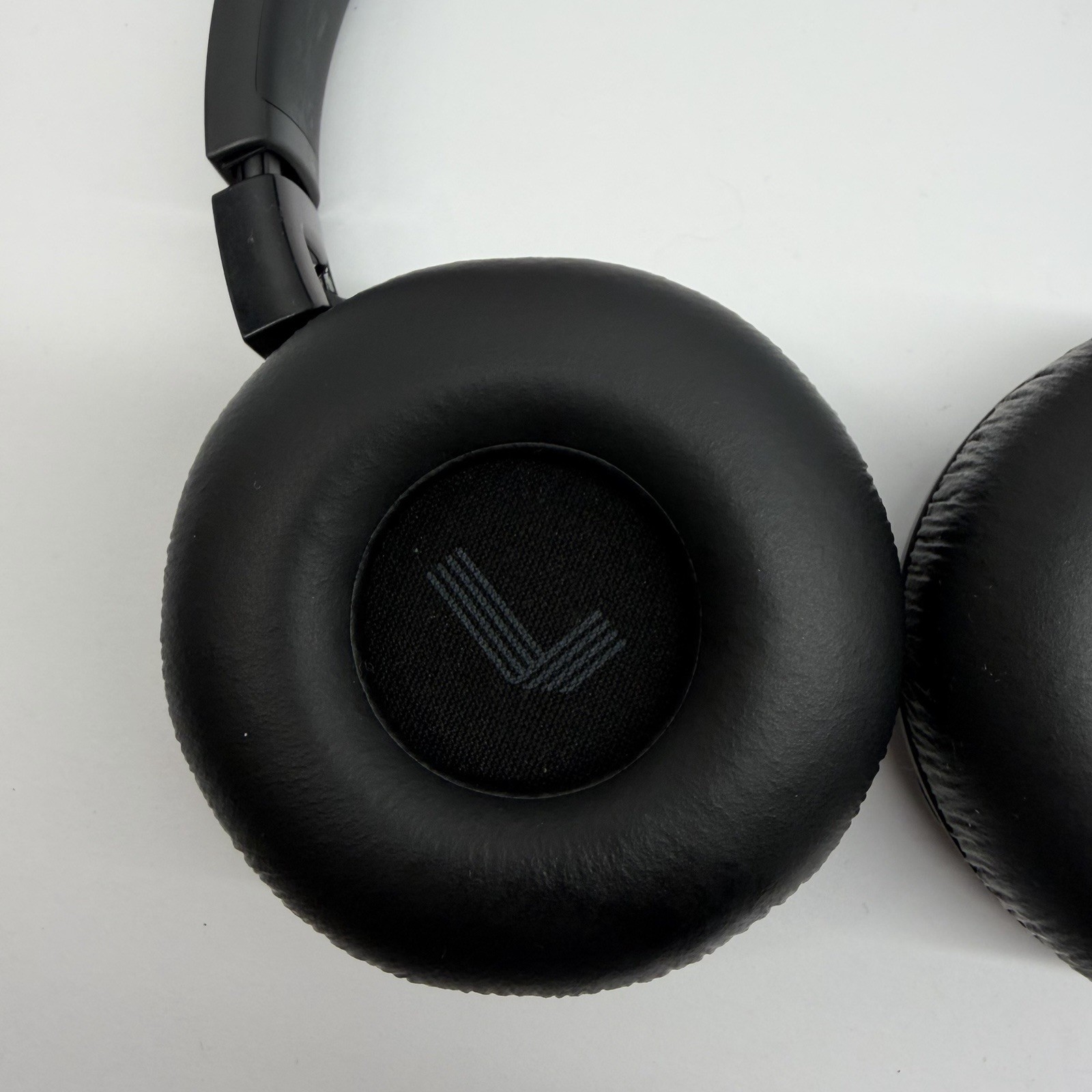 JBL Tune 670NC Pure Bass Sound Wireless Over-Ear Noise Cancelling Headphones