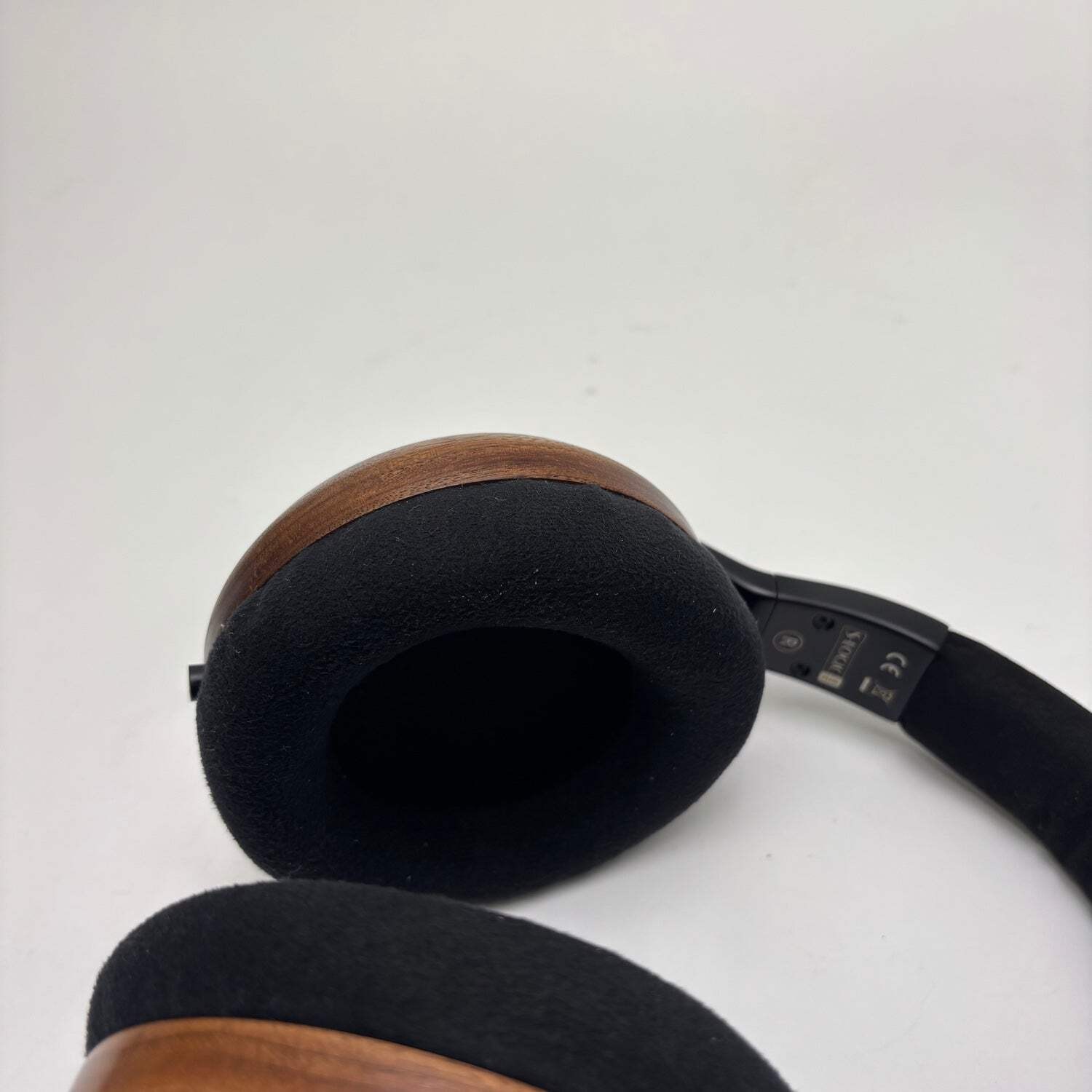 Ultrasone Edition 11 Audiophile Hi-Res Open Back Dynamic Headphone Black/Beige