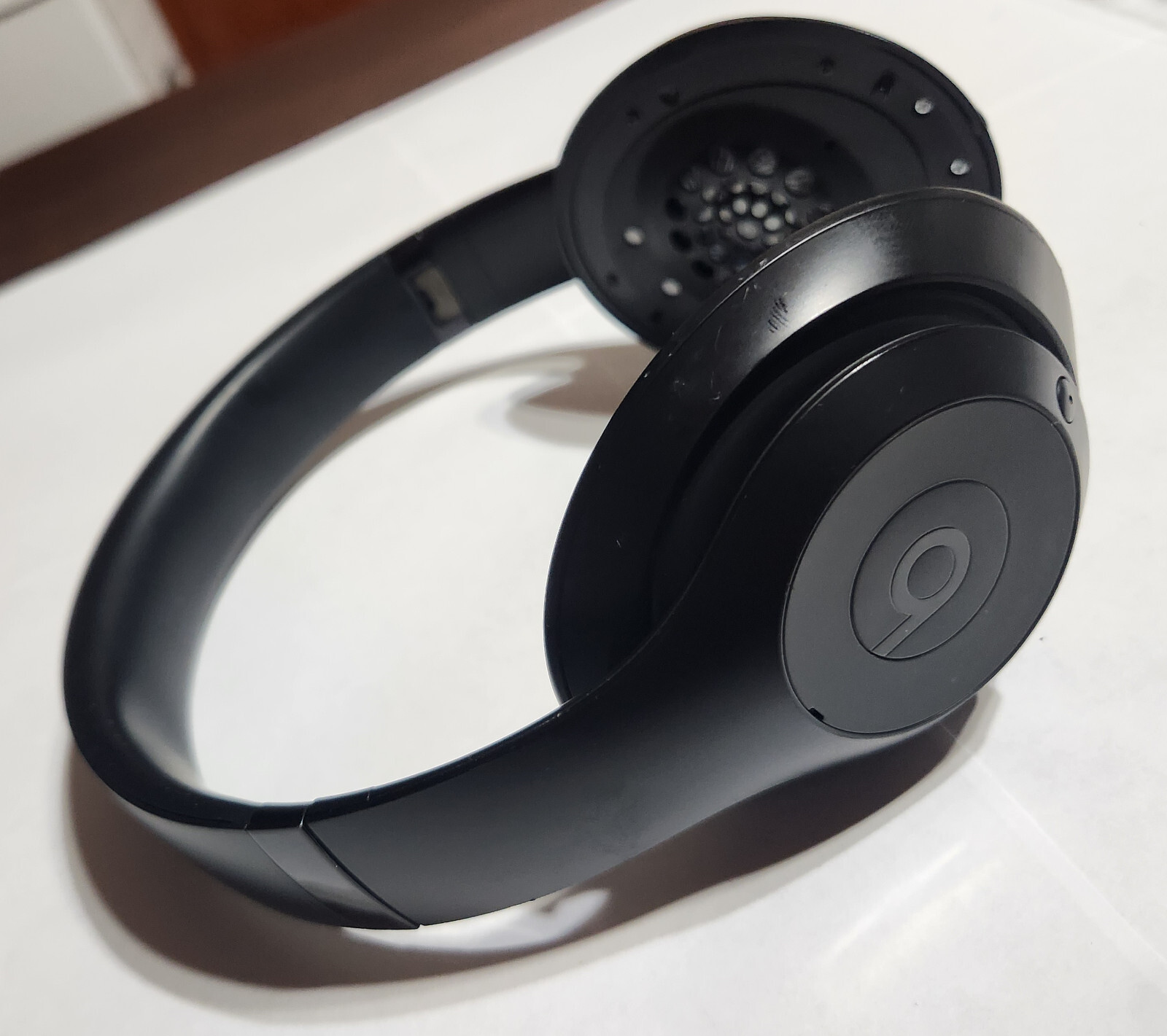 DEFECTIVE Matte Black Beats Studio3 Wireless Headphones NOT PAIRING & NO EARPADS
