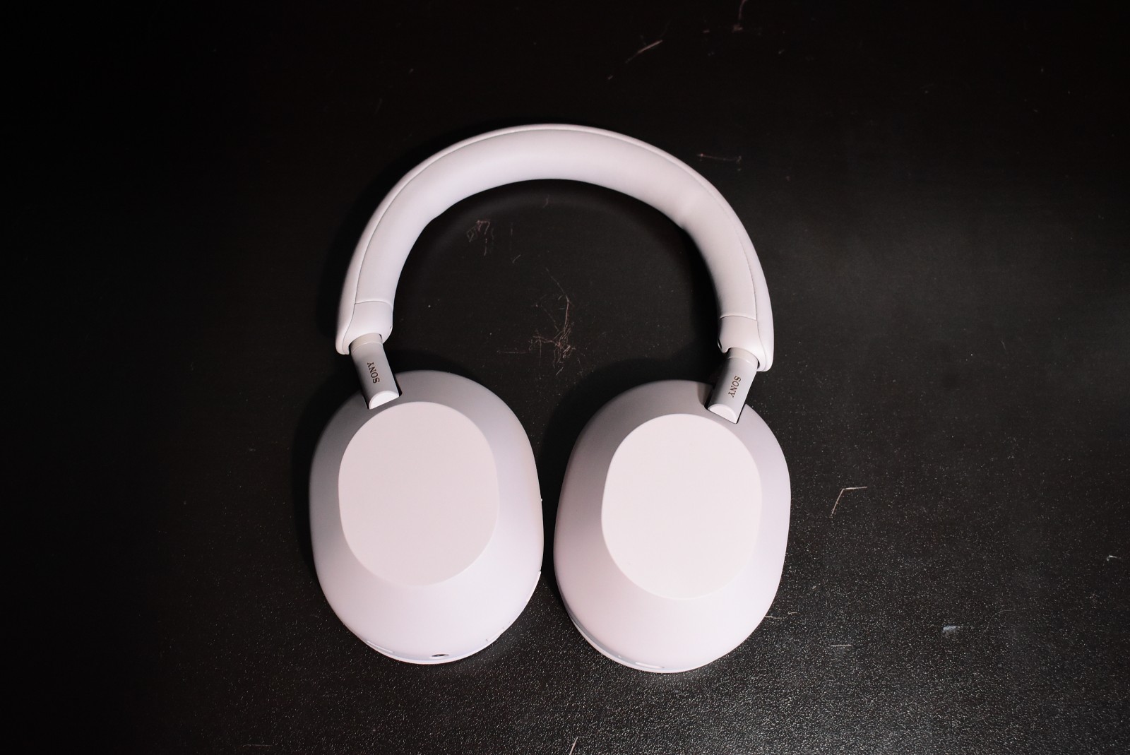 Sony – WH1000XM5 Wireless Noise-Canceling Over-the-Ear Headphones – Smoky Pink
