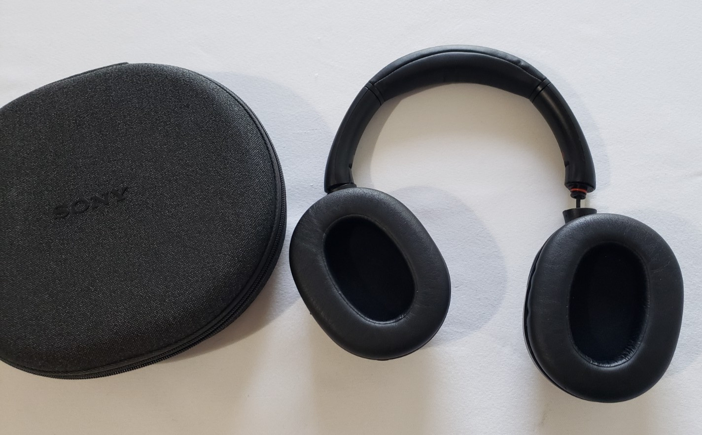 SONY WH-ULT900N Wireless Noise Canceling Bluetooth Headphones w CASE *PARTS ONLY