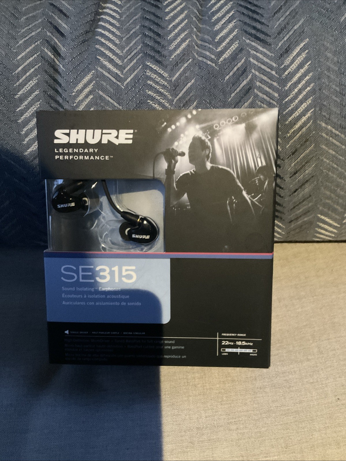 Shure SE315 Sound Isolating In-Ear Earphones Wired brand new sealed