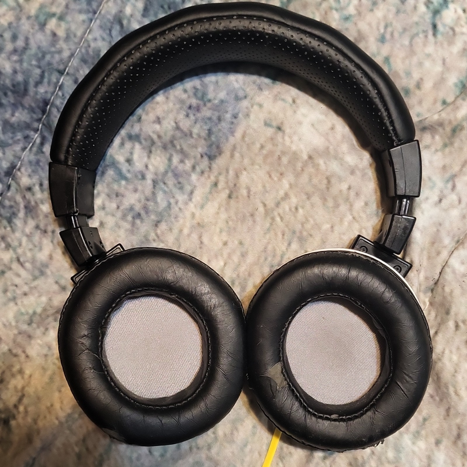 Kicker Country Stampede Over-Ear Wired Headphones 3.5mm Black/Yellow Adjustable