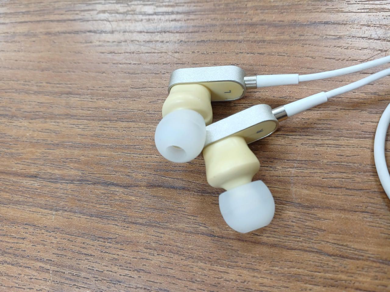 KEF Earphones M100 In-ear Cg Used