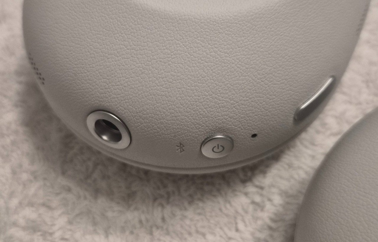 Sony – 1000X THE COLLEXION Wireless Noise Canceling Headphones – Platinum – MINT
