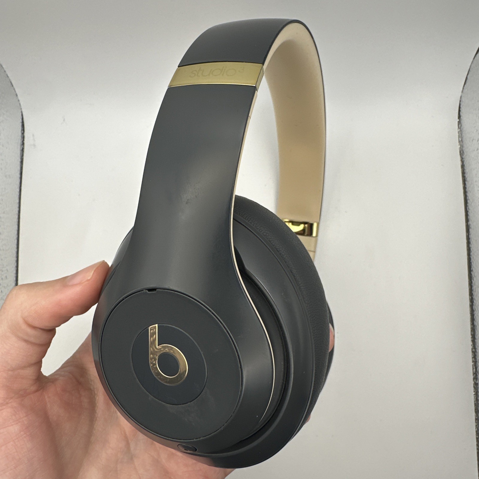 Beats by Dr. Dre Studio3 Bluetooth On Ear Wireless Headphones – Shadow Gray