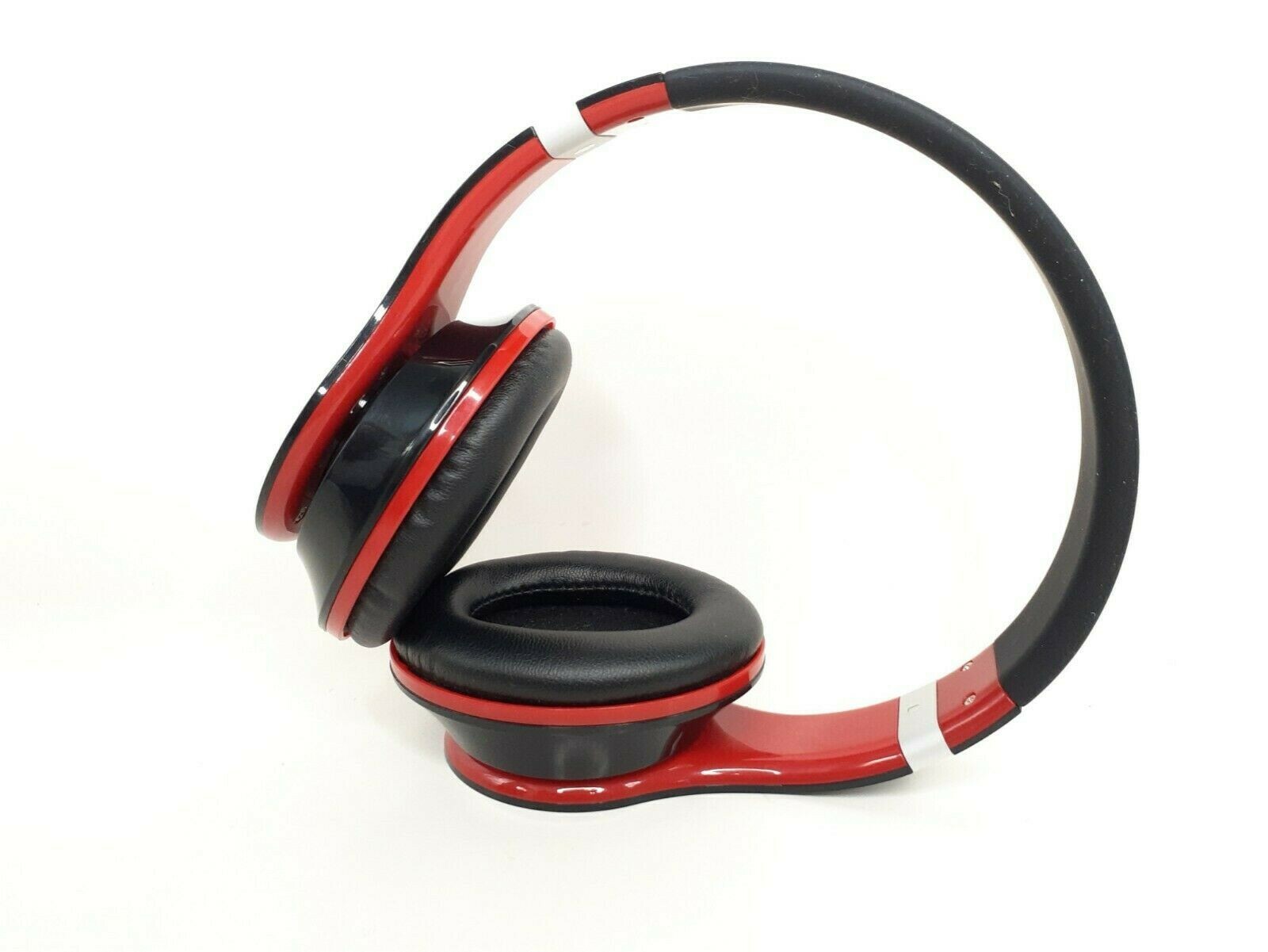 Head Phones Color Black And Red