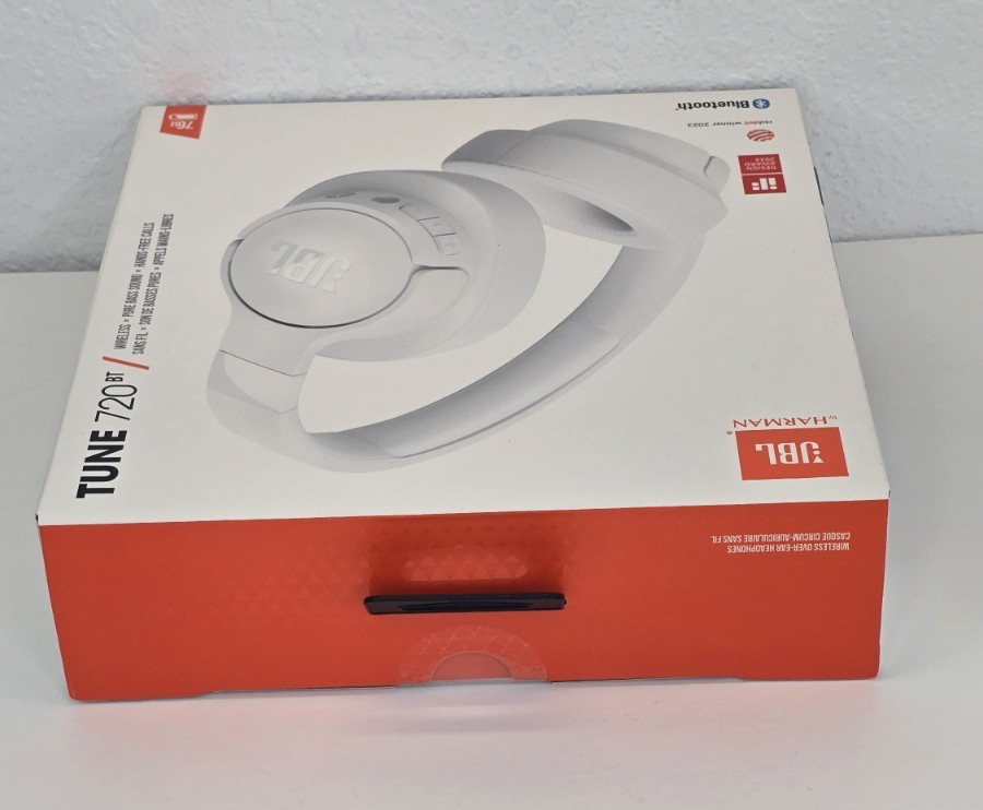 JBL Tune 720BT Wireless Bluetooth Over-Ear Headphones Multipoint Foldable 2024