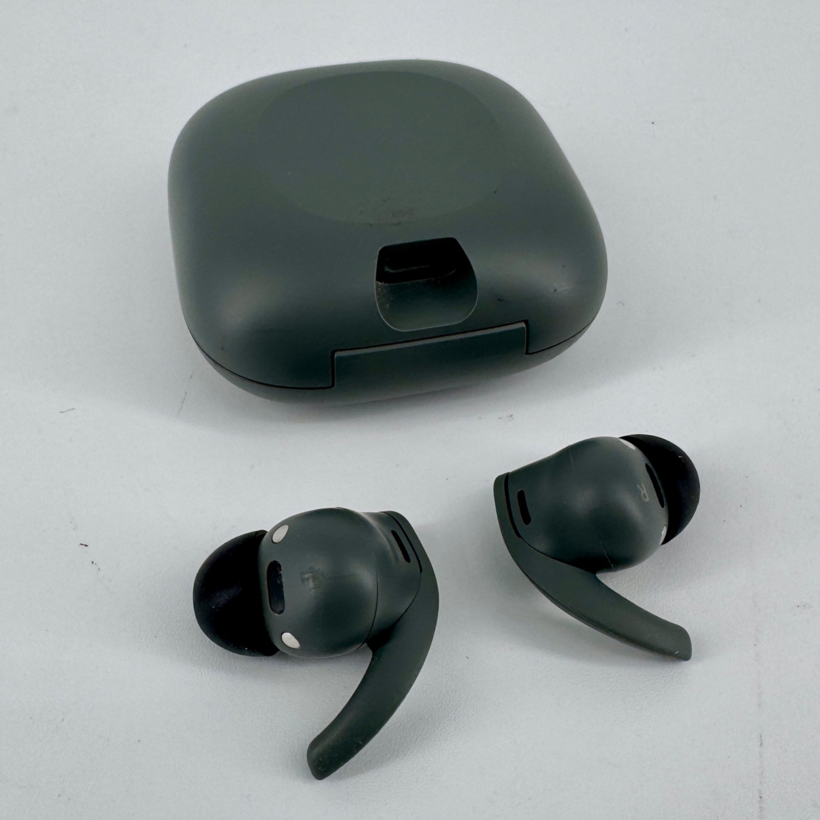 Beats by Dr. Dre Fit Pro True Wireless Earbuds – Gray (1st gen)