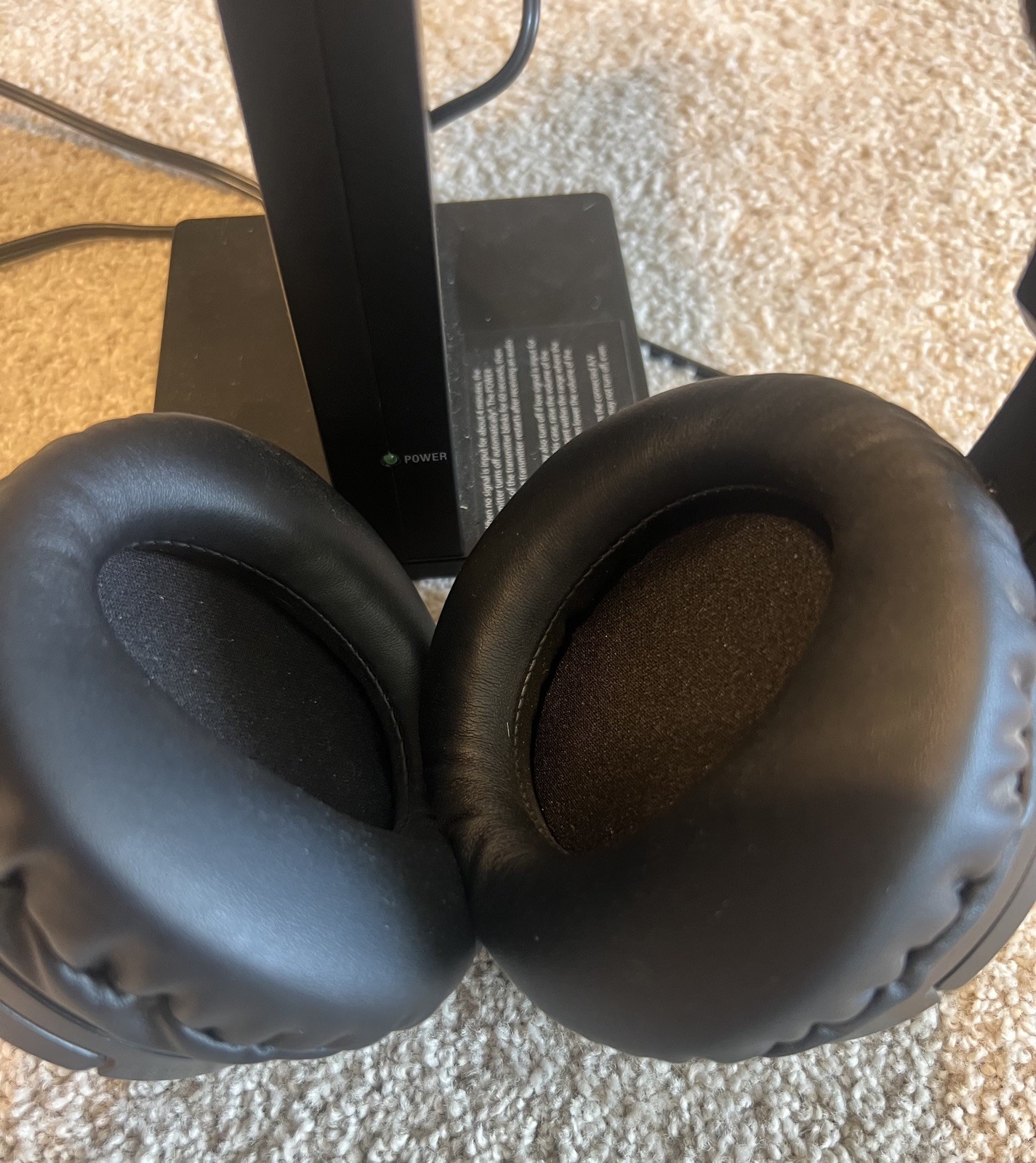 SONY Wireless Headphones MDR-RF985RK & Transmitter Base TMR-RF985R – not tested