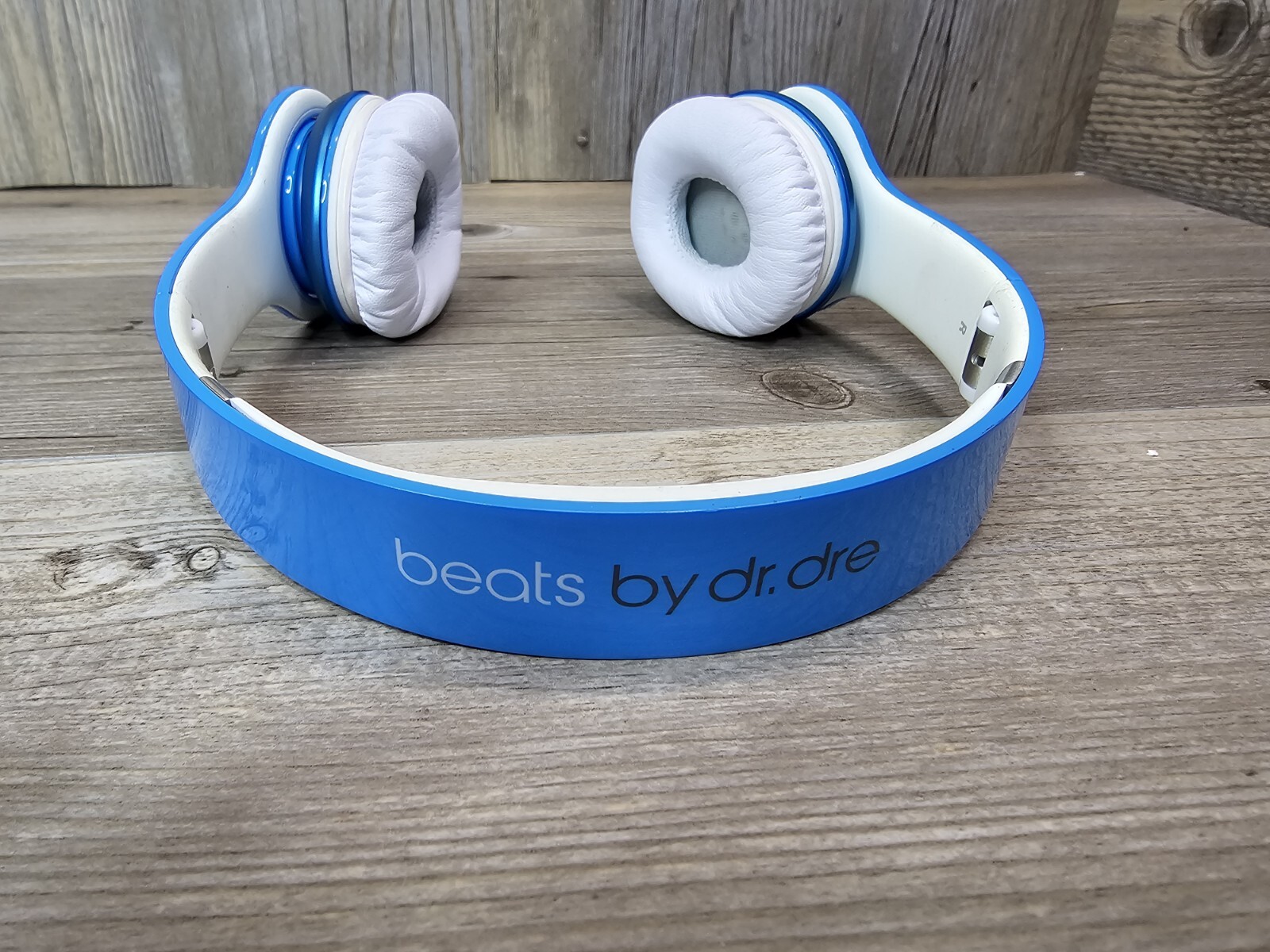 Beats By Dr. Dre Headphone Solo HD White & Light Ice Blue Wired foldable