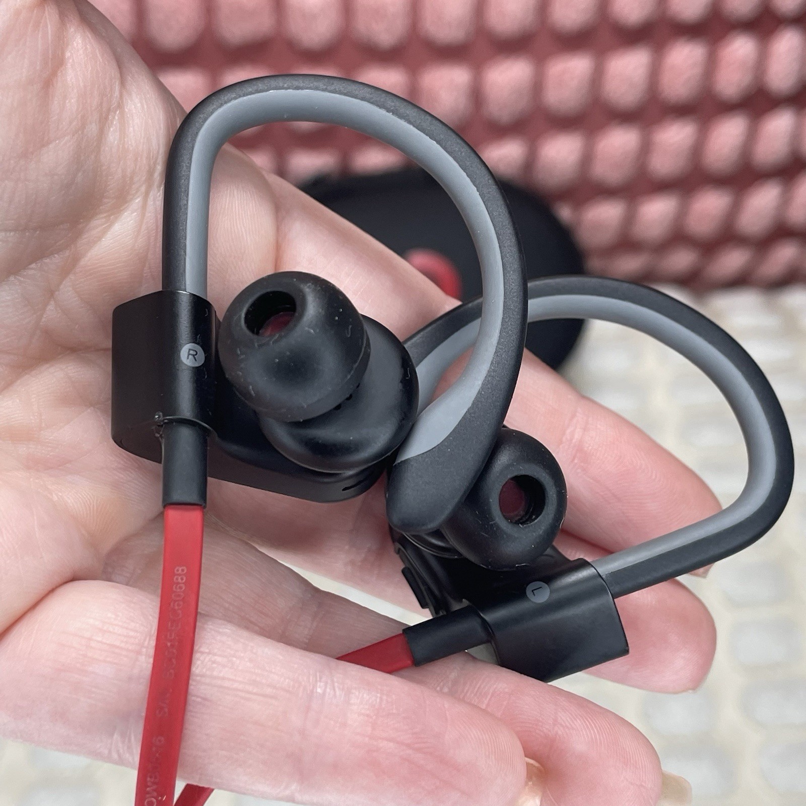 Beats by Dr. Dre Powerbeats 3 In Ear Headphone – Red & Black Case Tested