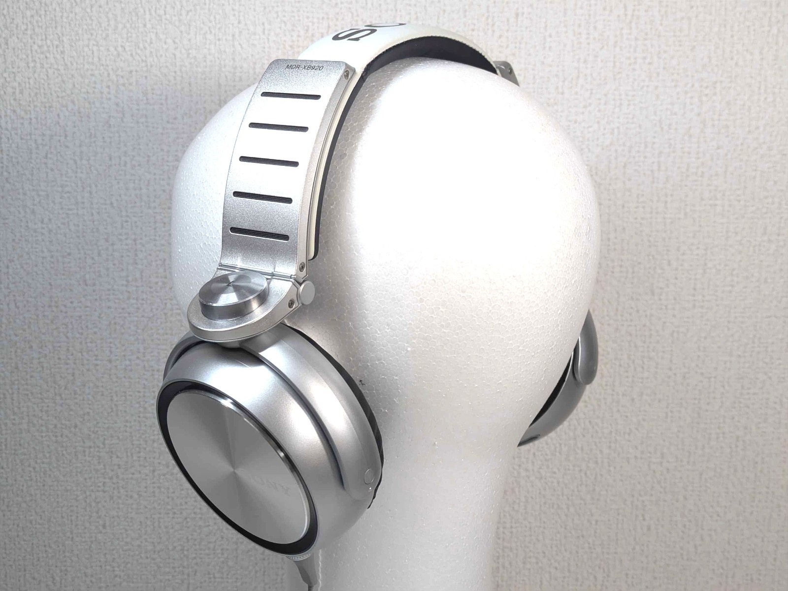 【NEAR MINT+】SONY MDR-XB920 EXTRA BASS Silver 50mm Driver Stereo Headphones JAPAN