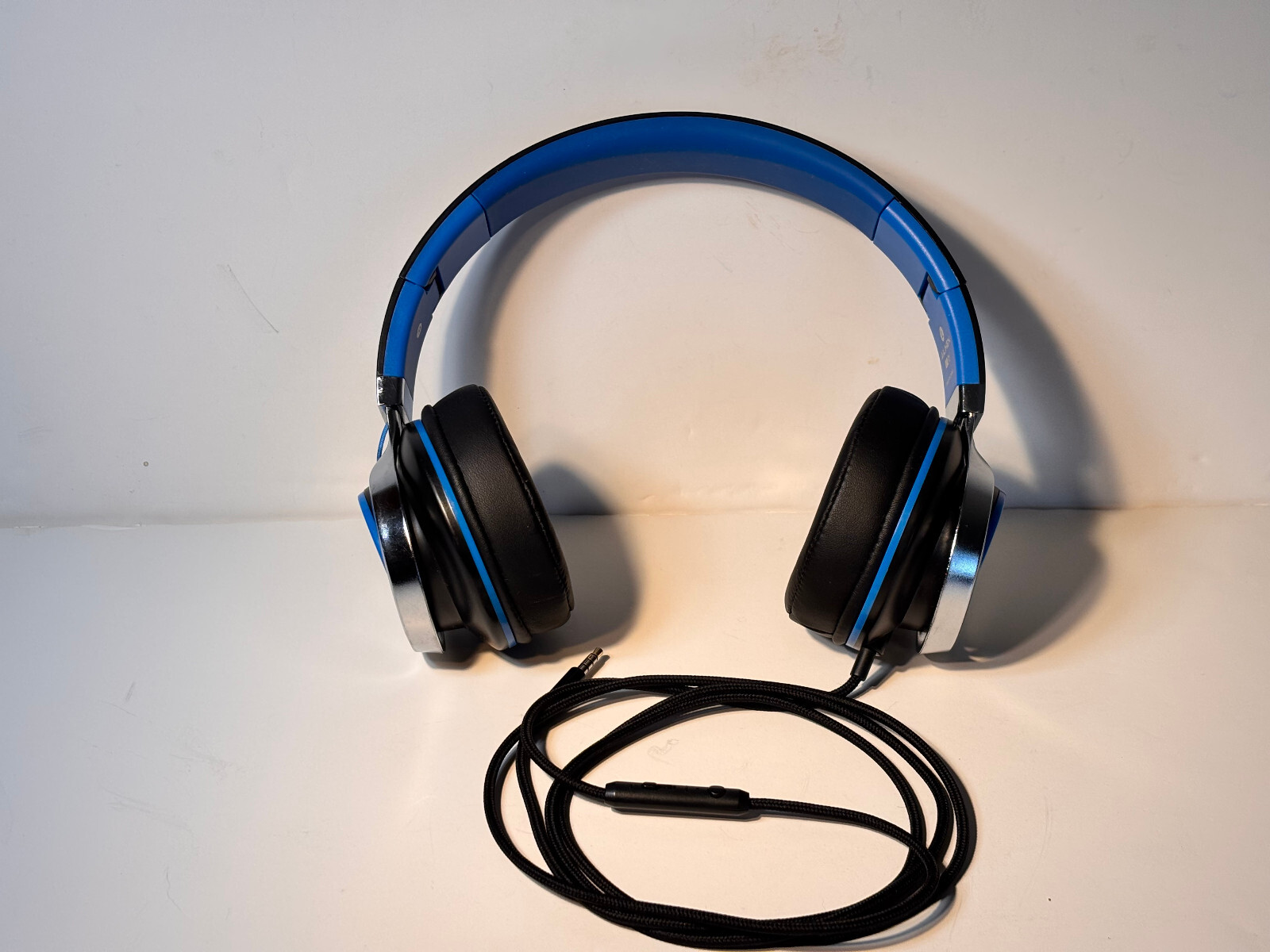 AILIHEN C8 Wired Headphones