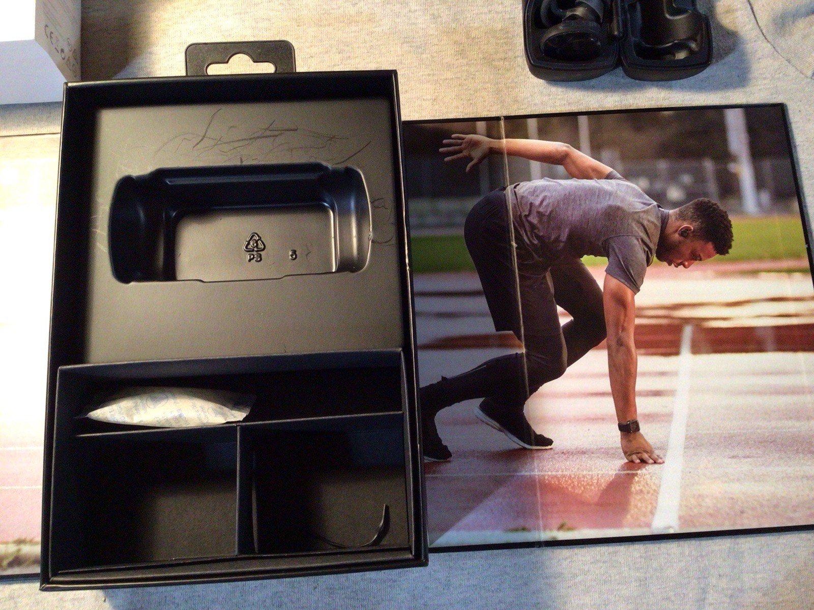 Bose Soundsport Free Wireless Earbuds 774373-0010 Box And Papers No Charge Cord