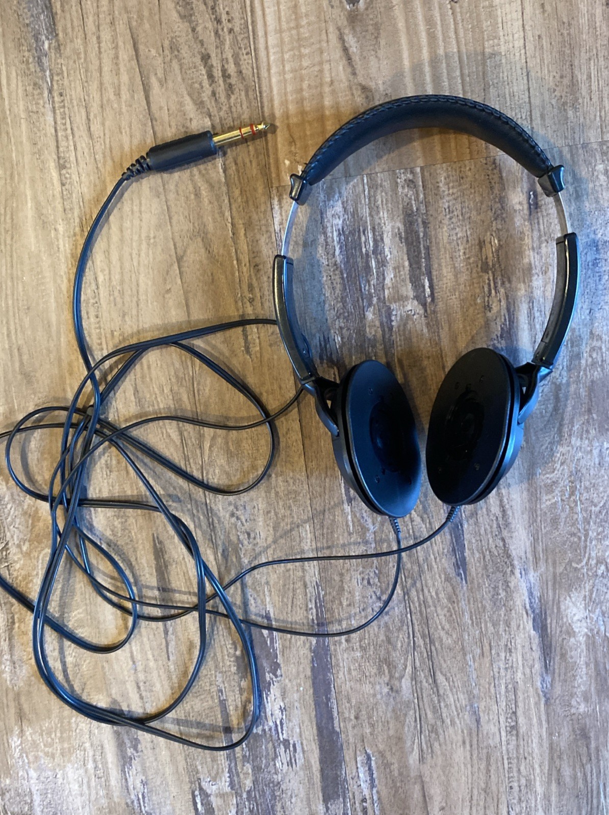 VINTAGE REALISTIC NOVA 67 HEADPHONES No Pads, Wired Music Listening
