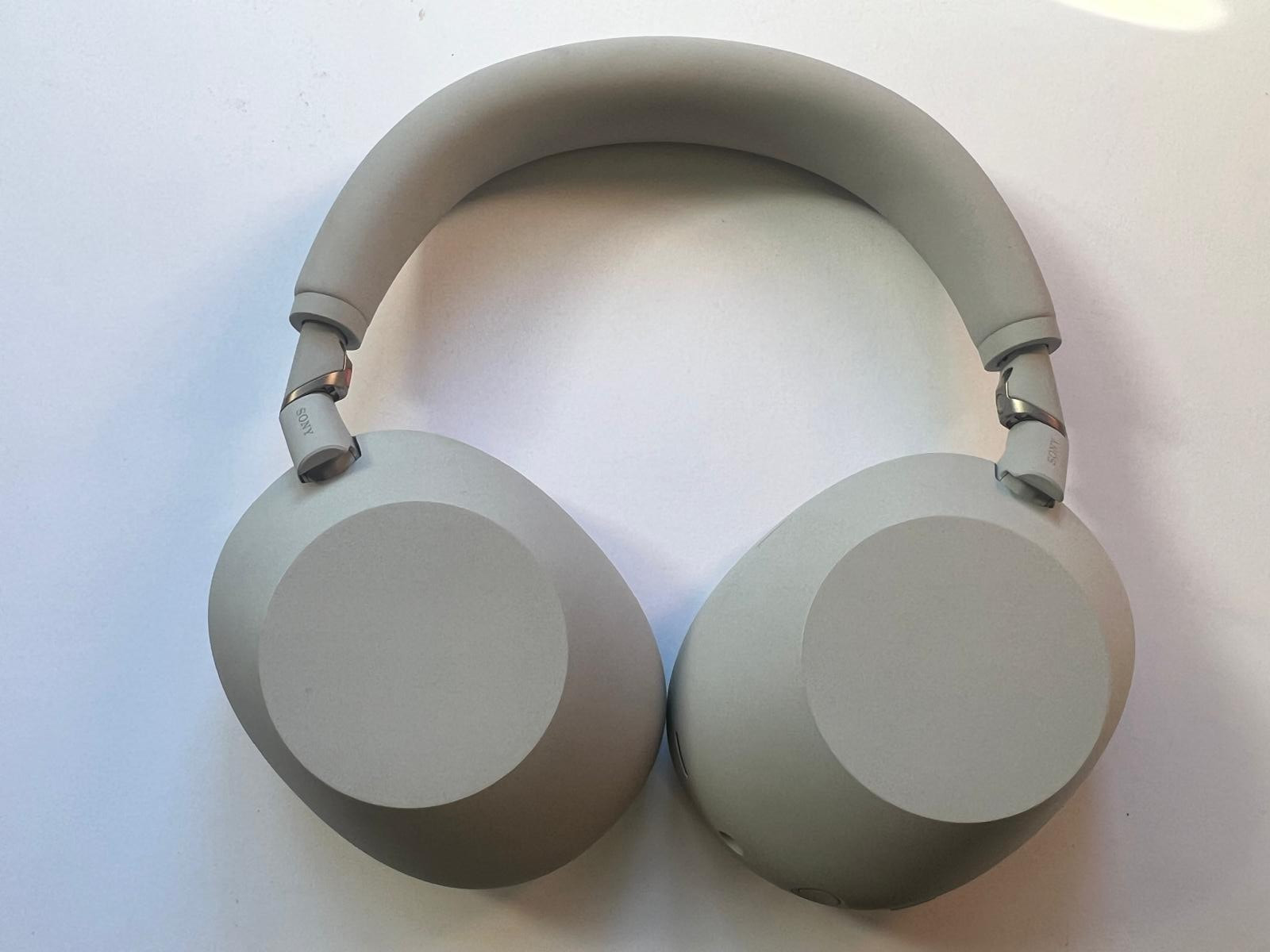 Certified Sony WH-1000XM6 Wireless Noise Cancelling Headphones Platinum Silver