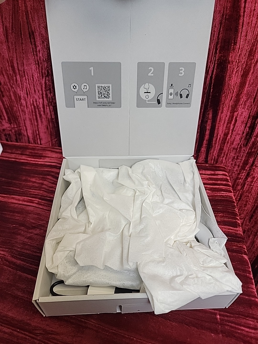 Sony WH-CH720N Wireless Over-Ear Headphones Noise Canceling White 360 Audio 35h