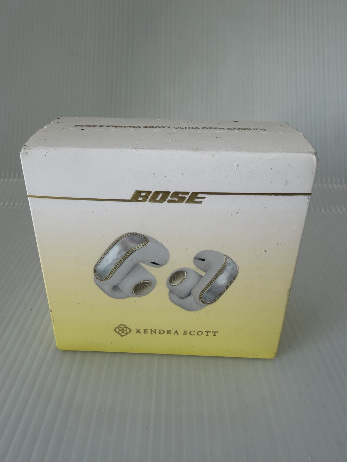 NEW&SEALED Bose x Kendra Scott Ultra Open Earbuds Perl