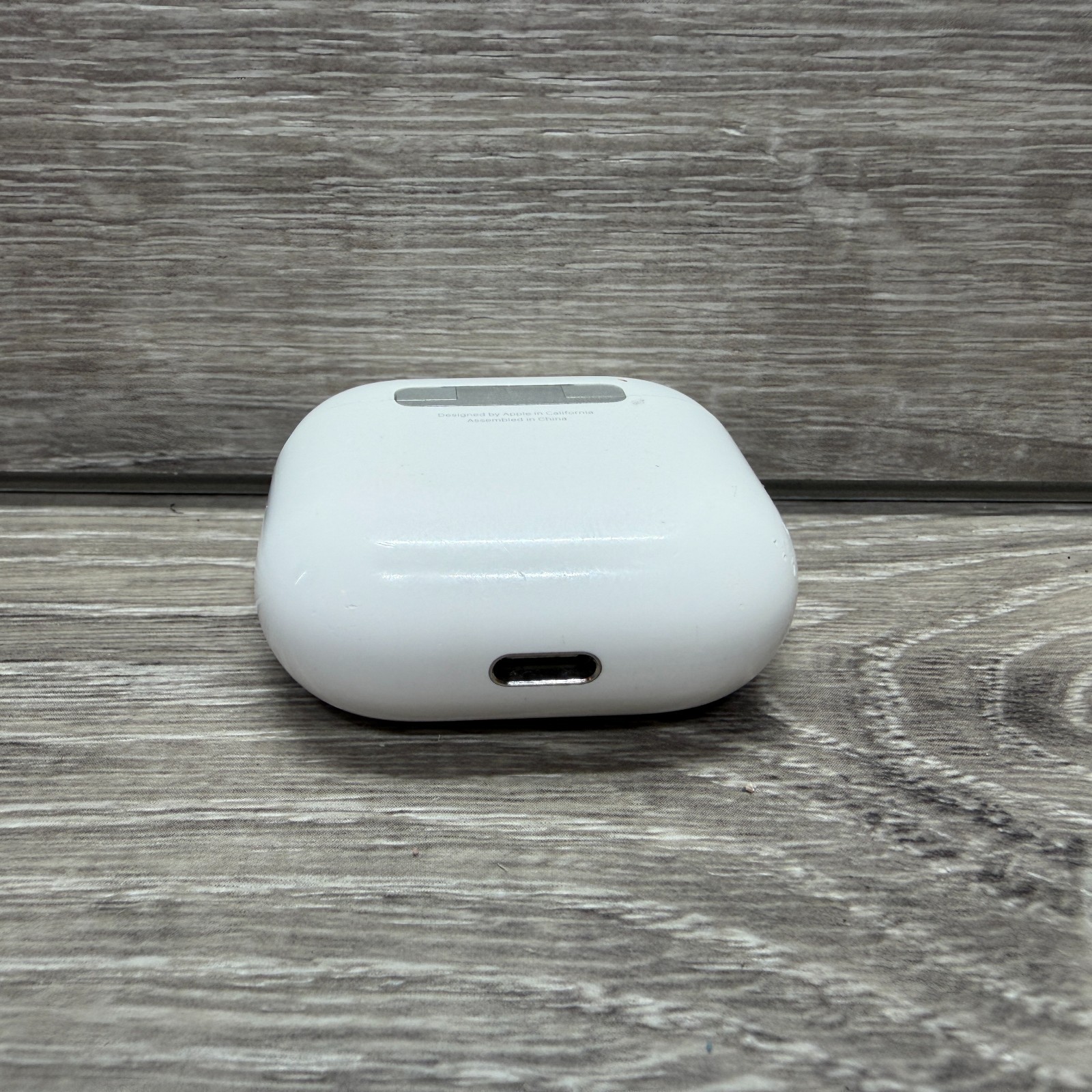 Apple AirPods 4th Gen A3053 USB-C Charging Case Wireless Earbuds White