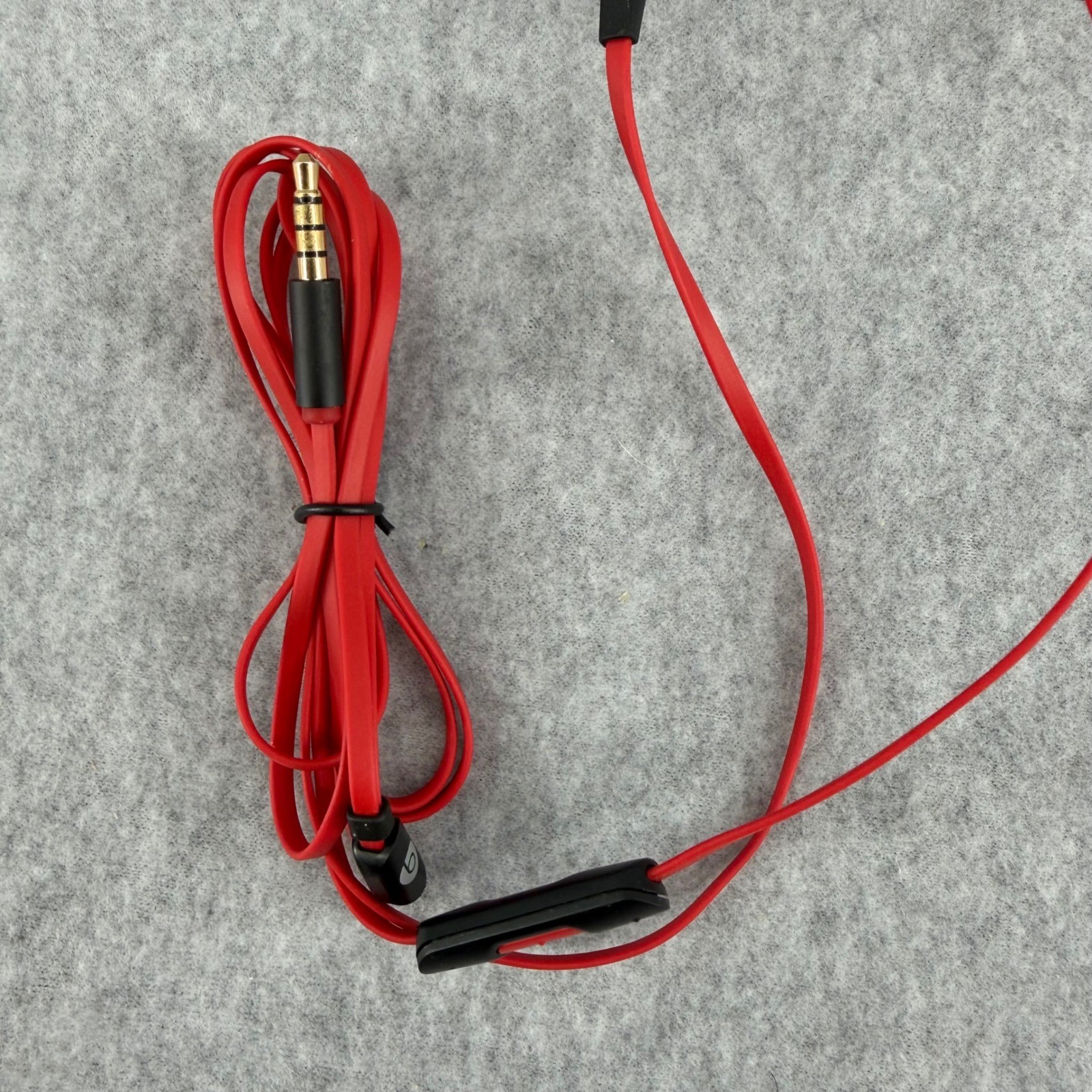 Beats by Dr. Dre Powerbeats Wired In-Ear Sport Headphones Red Black 3.5mm Jack
