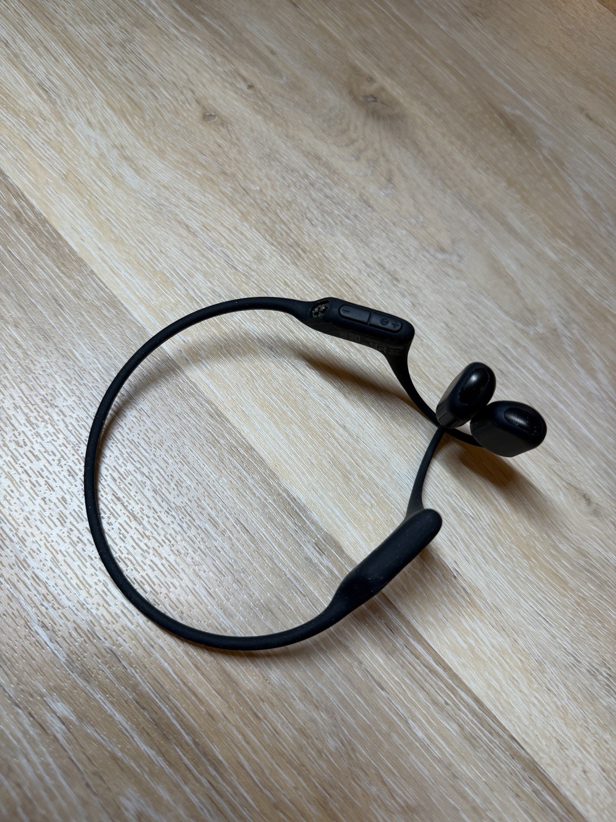 Shokz OpenRun Pro Open Ear Bluetooth Headphones -Black s810