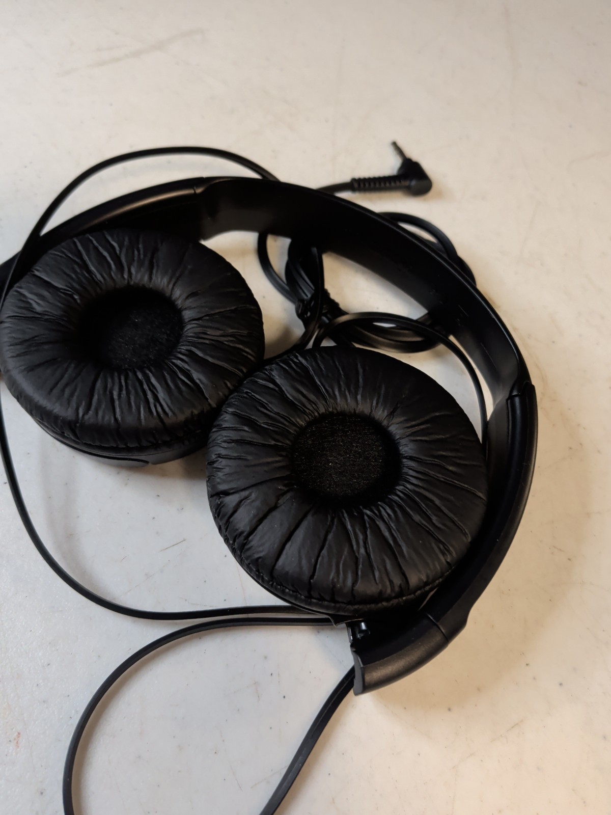 Sony MDR-ZX110 Stereo Monitor Over-Head Headphones Black MDRZX110 New