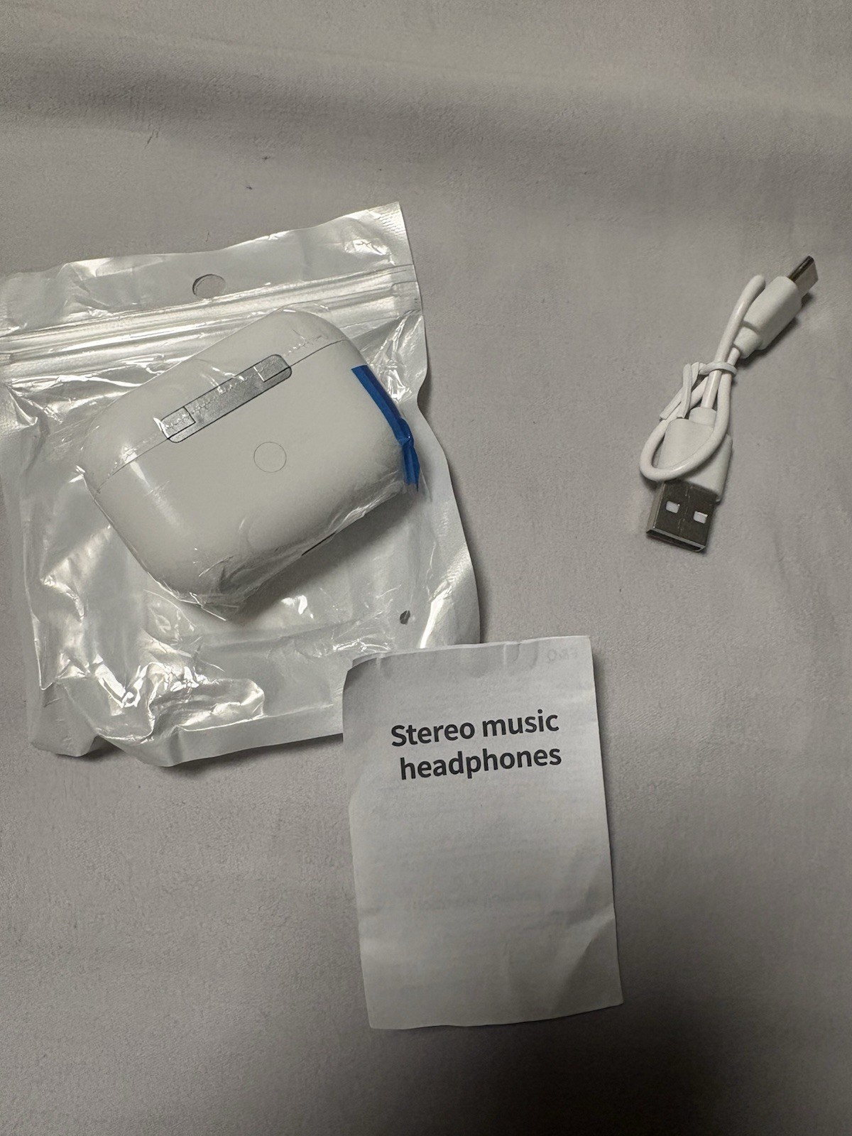 White Bluetooth True Wireless In-Ear Earbuds, Double Earpieces w/ USB Cable