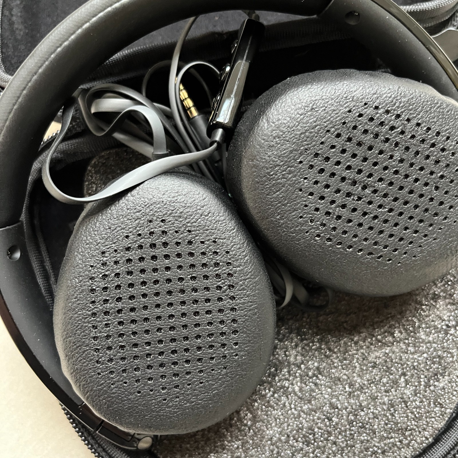 Klipsch Image One Second Gen Headphones – Tested & Working Perfectly w/ Case